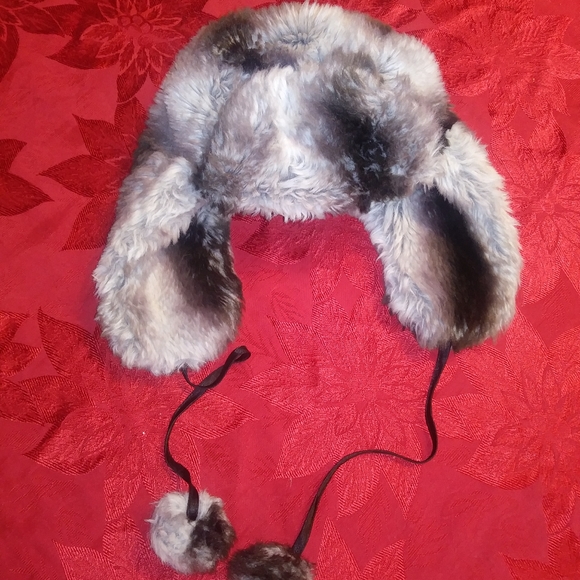 Accessories - Fur trapper hat